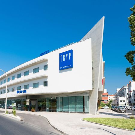 Tryp By Wyndham Leiria Hotel Exterior photo