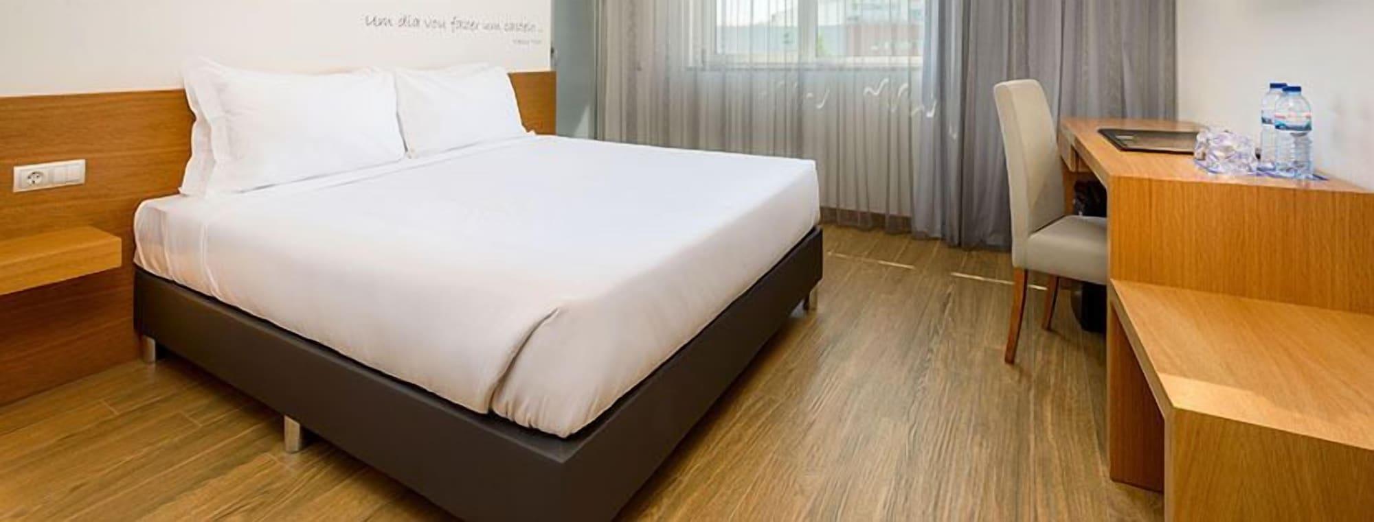 Tryp By Wyndham Leiria Hotel Exterior photo