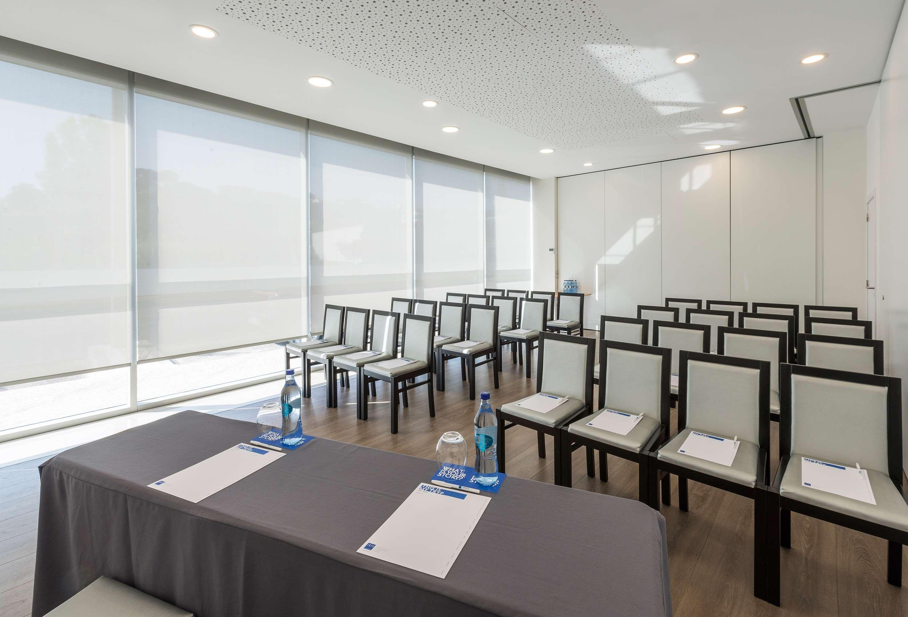Tryp By Wyndham Leiria Hotel Exterior photo