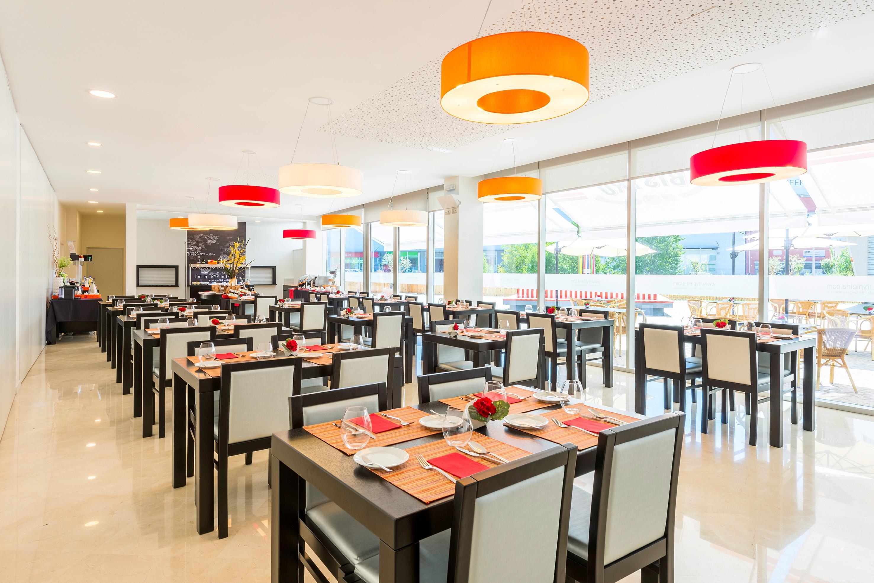 Tryp By Wyndham Leiria Hotel Exterior photo