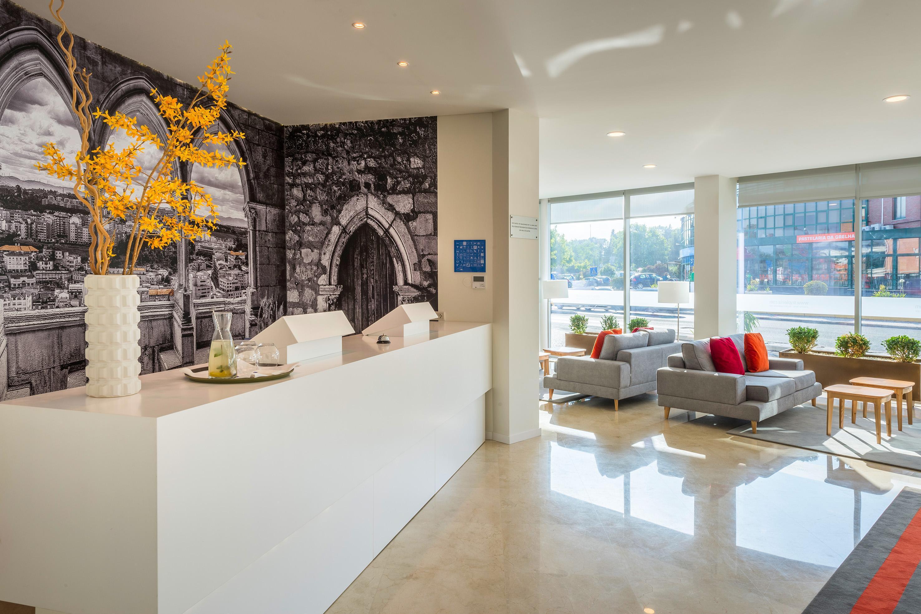 Tryp By Wyndham Leiria Hotel Exterior photo