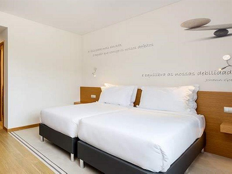 Tryp By Wyndham Leiria Hotel Exterior photo