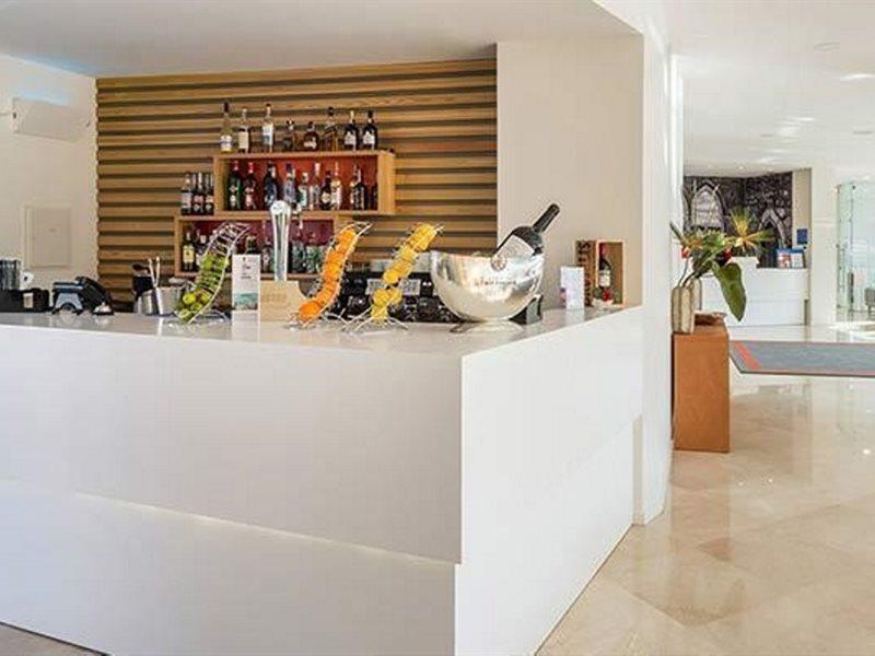 Tryp By Wyndham Leiria Hotel Exterior photo