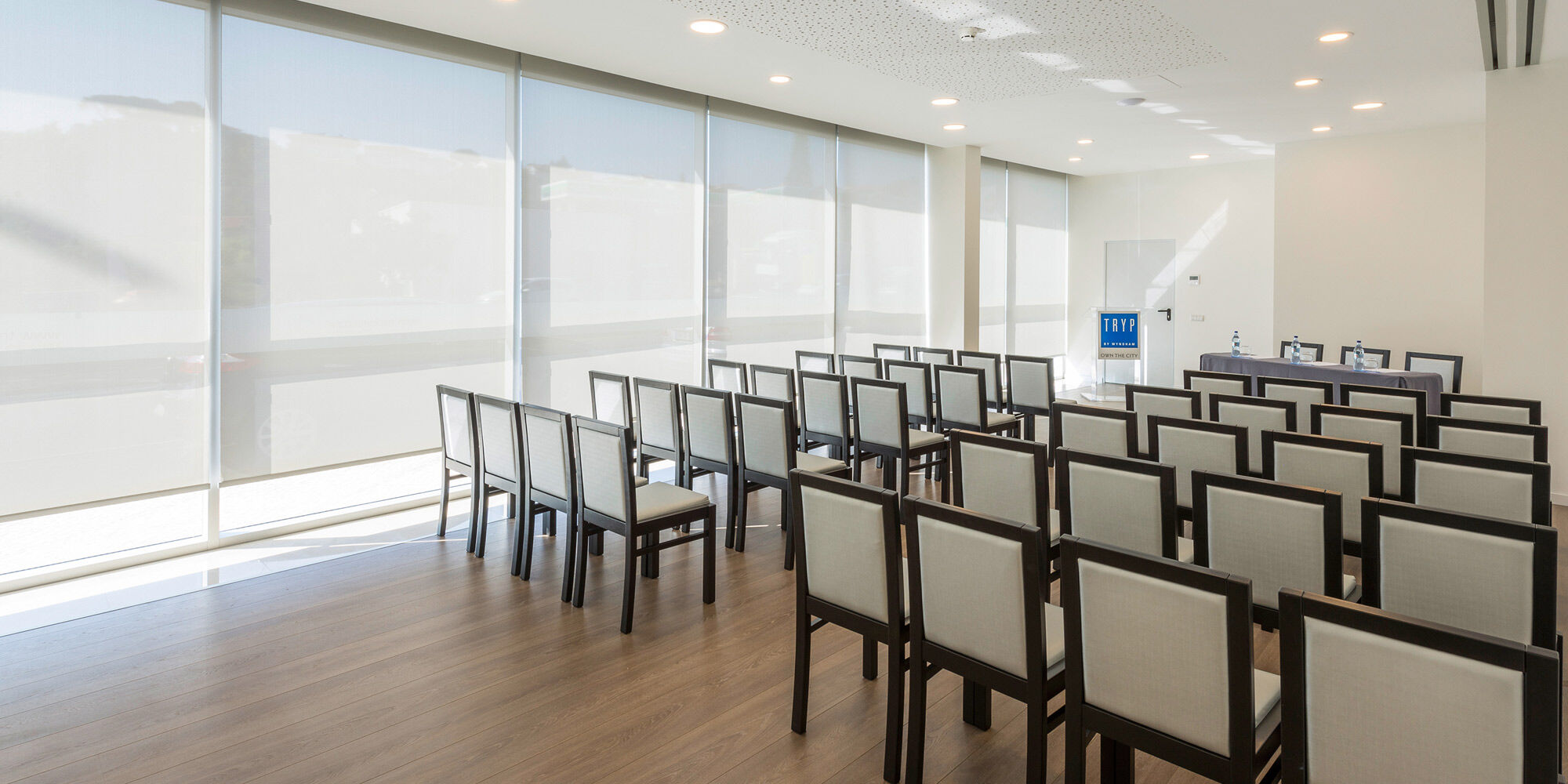 Tryp By Wyndham Leiria Hotel Exterior photo
